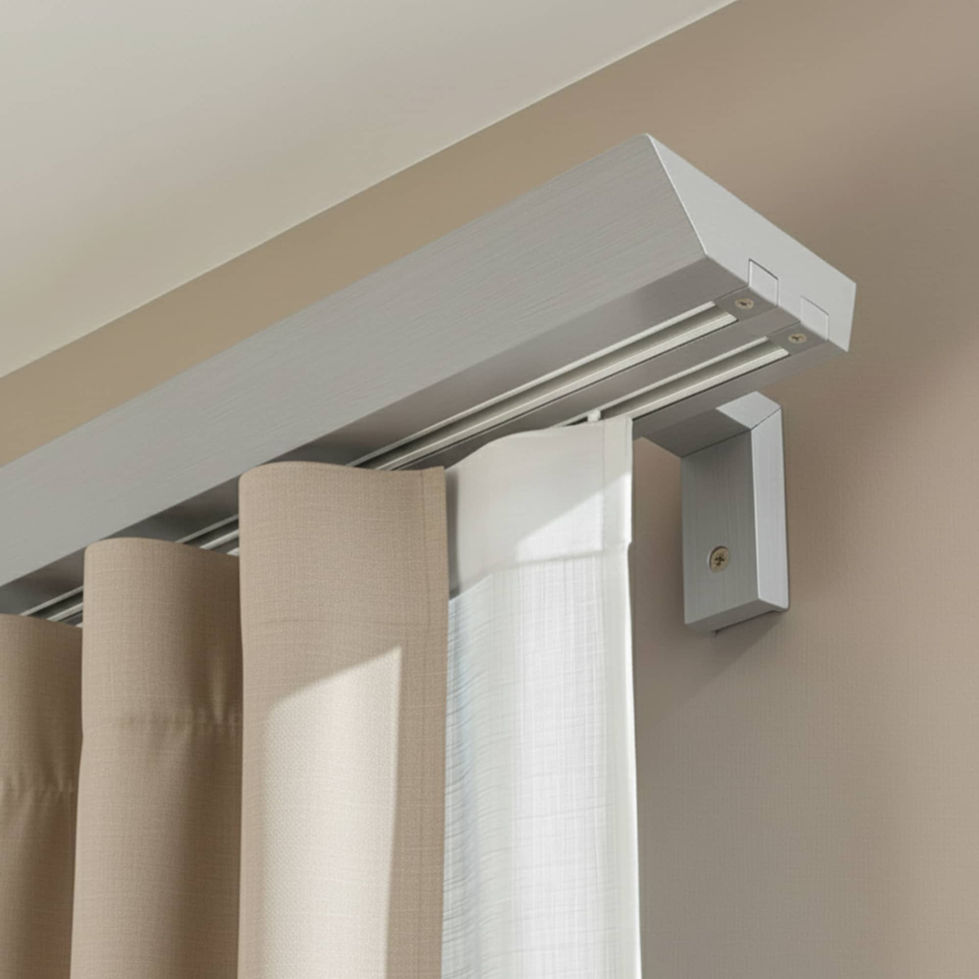 Prémium kétsoros fa karnis, falra vagy mennyezetre, alumíniumsínnel Knauern gri_fereastra Prémium kétsoros fa karnis, falra vagy mennyezetre, alumíniumsínnel Knauern Gri_fereastra