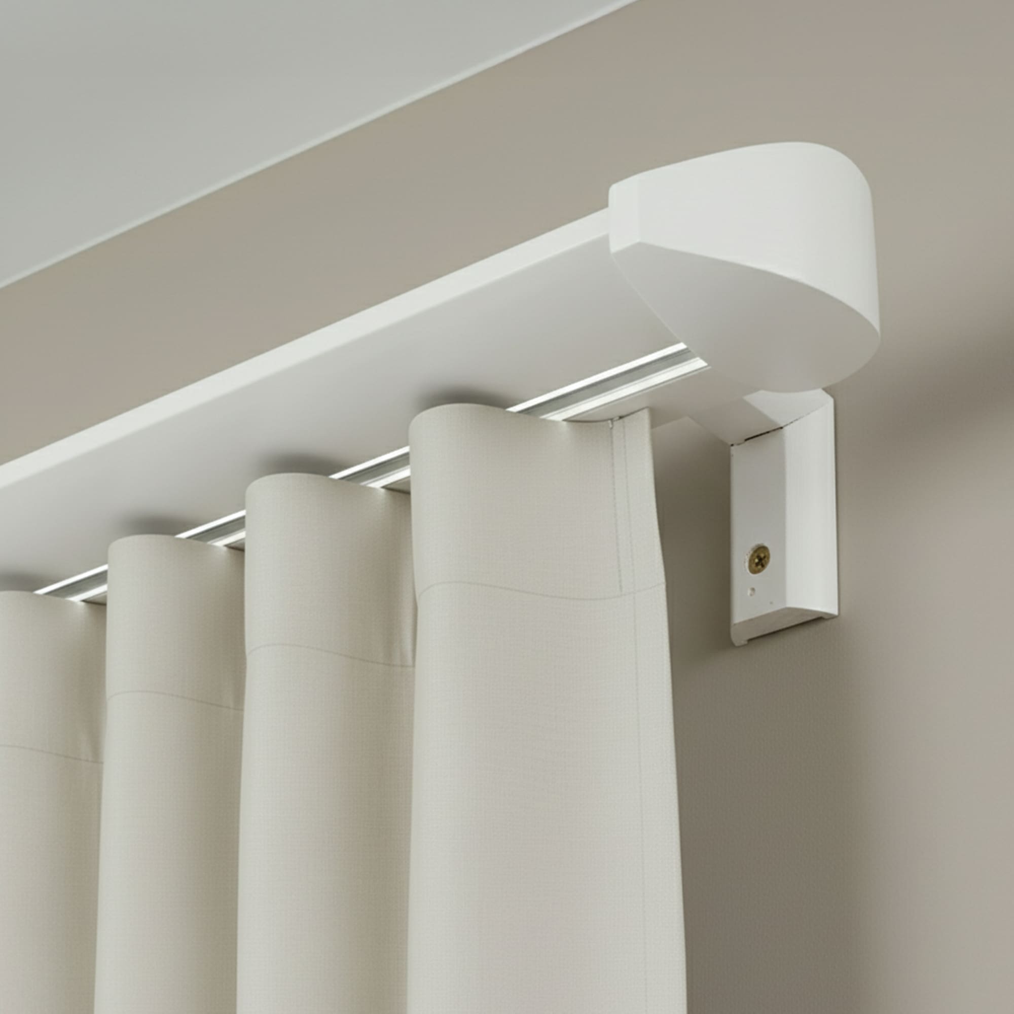 Prémium egysoros fa karnis, falra vagy mennyezetre, alumíniumsínnel Siena alb Prémium egysoros fa karnis, falra vagy mennyezetre, alumíniumsínnel Siena Fehér