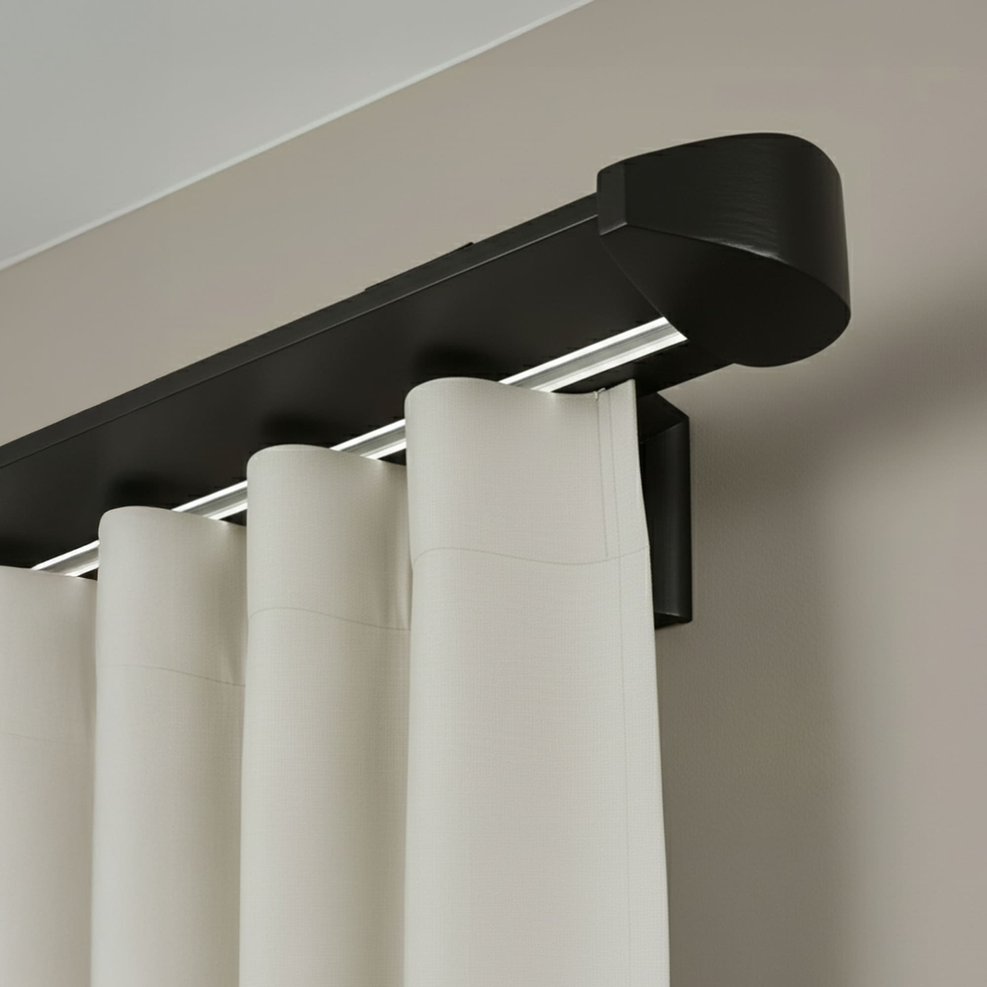 Prémium egysoros fa karnis, falra vagy mennyezetre, alumíniumsínnel Siena negru Prémium egysoros fa karnis, falra vagy mennyezetre, alumíniumsínnel Siena Fekete