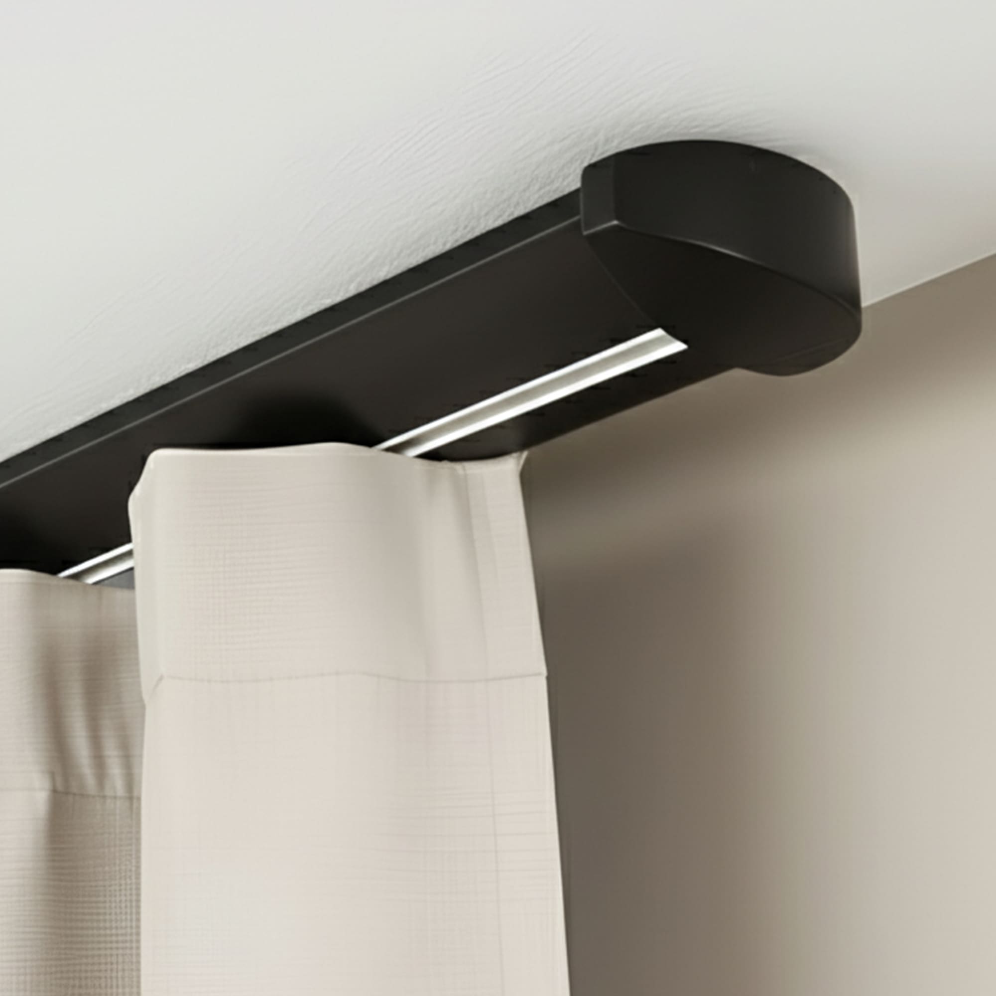 Prémium egysoros fa karnis, falra vagy mennyezetre, alumíniumsínnel Siena negru Prémium egysoros fa karnis, falra vagy mennyezetre, alumíniumsínnel Siena Fekete