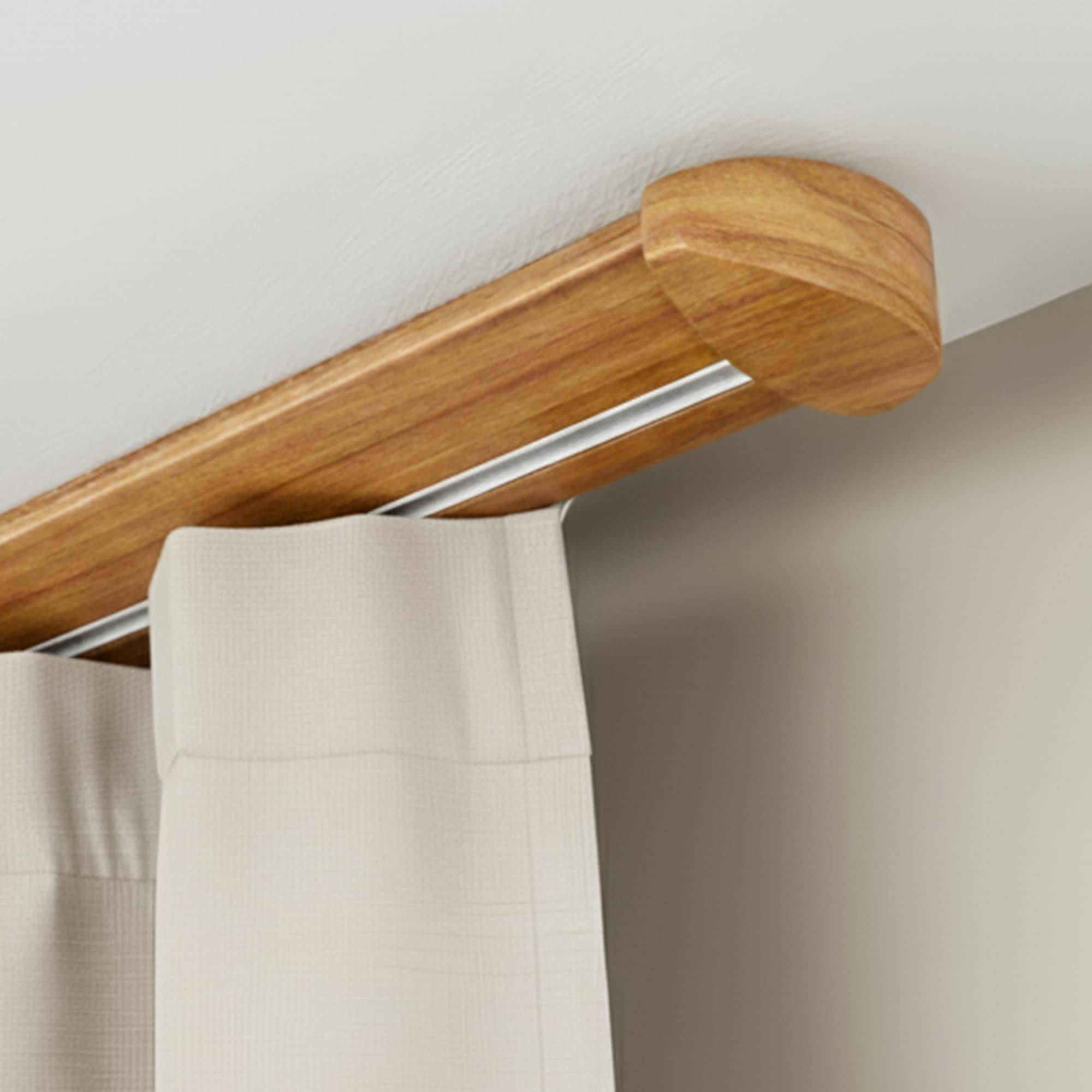 Prémium egysoros fa karnis, falra vagy mennyezetre, alumíniumsínnel Siena stejar_auriu Prémium egysoros fa karnis, falra vagy mennyezetre, alumíniumsínnel Siena Stejar_auriu